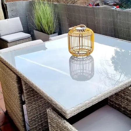 Apartment 135m²-apartment I Max. 8 Gaeste I Zentral I Kueche I Balkon I Parken I Wlan