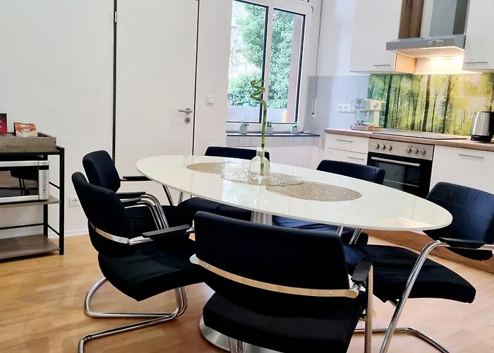 135m²-apartment I Max. 8 Gäste I Zentral I Küche I Balkon I Parken I Wlan Appartement *